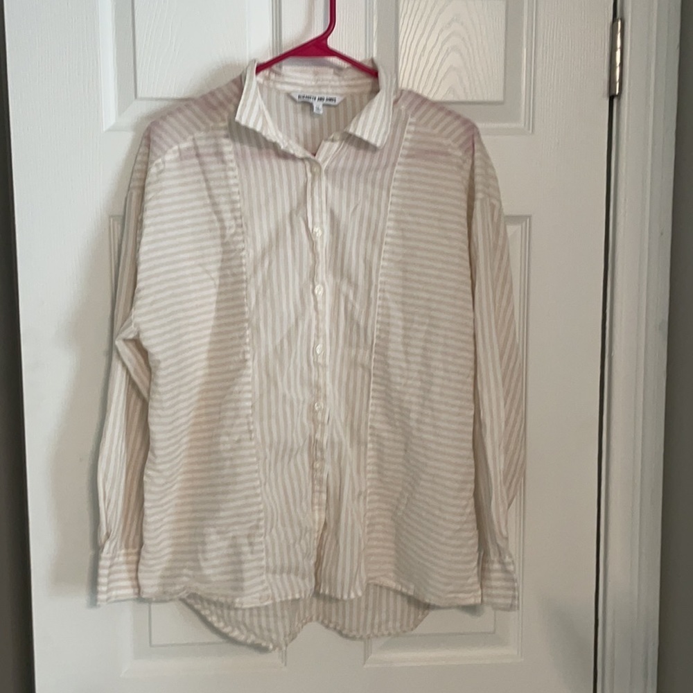 Elizabeth and James Button down